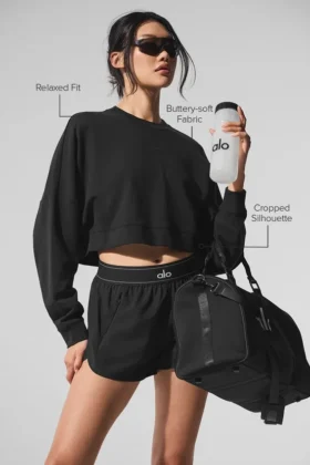 Krótki sweter z okrągłym dekoltem Sway – czarny