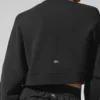 Krótki sweter z okrągłym dekoltem Sway – czarny