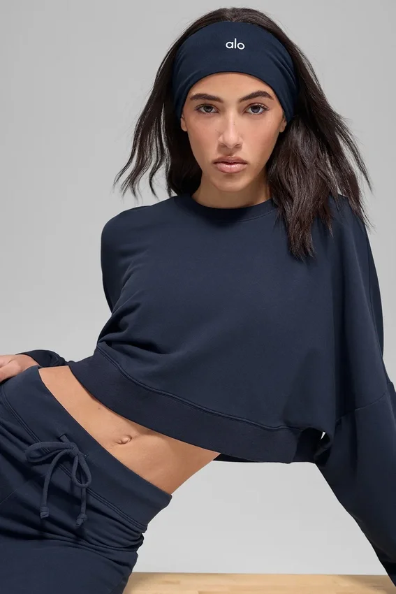 Krótki sweter z okrągłym dekoltem Sway – granatowy