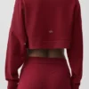 Krótki sweter z okrągłym dekoltem Sway – kolor Summer Romance Red
