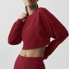 Krótki sweter z okrągłym dekoltem Sway – kolor Summer Romance Red