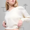 Krótki sweter z wełny i kaszmiru z dekoltem w serek z kolekcji New Class – kolor kości słoniowej