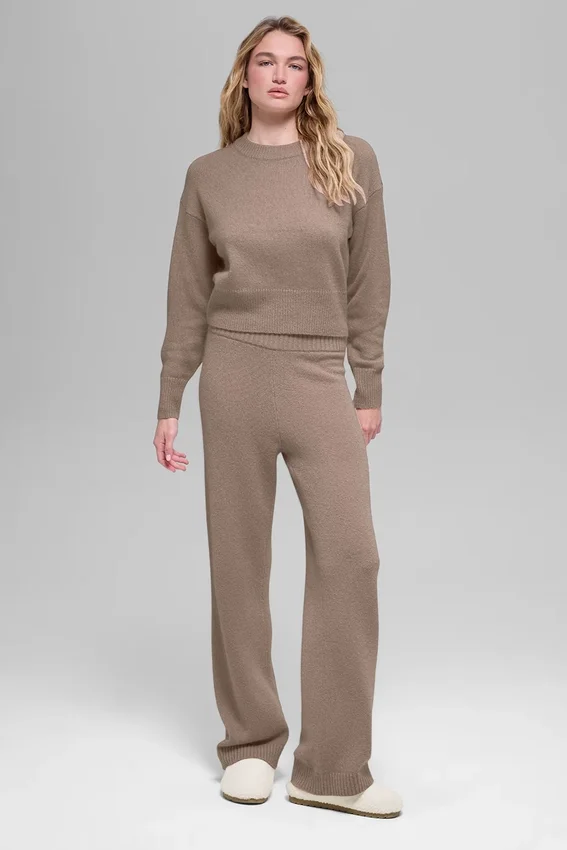 Krótki sweter z wełny i kaszmiru z okrągłym dekoltem z kolekcji New Class – Chai Latte