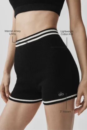 Krótkie szorty Tennis Club Sweater Knit Hot — czarne/kość słoniowa