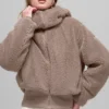 Kurtka „Foxy Sherpa” – kolor Chai Latte