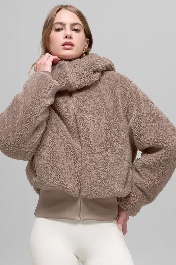 Kurtka „Foxy Sherpa” – kolor Chai Latte