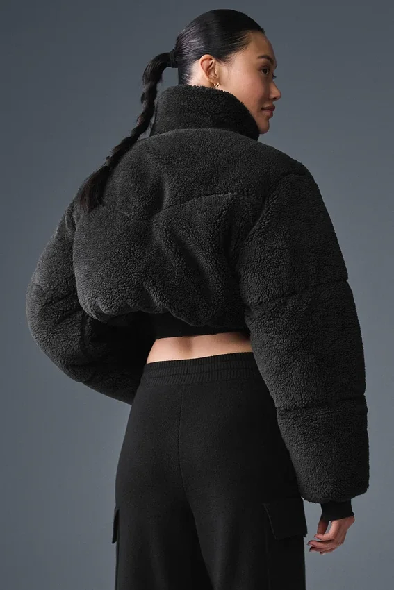 Kurtka puchowa Sherpa Main Act Corset – czarna