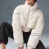Kurtka puchowa Sherpa Main Act Corset – kolor kości słoniowej