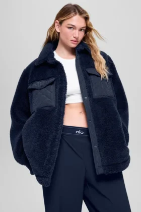 Kurtka typu shacket Sherpa Edge – granatowa