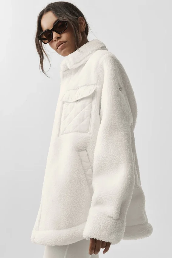 Kurtka typu shacket Sherpa Edge – kolor kości słoniowej