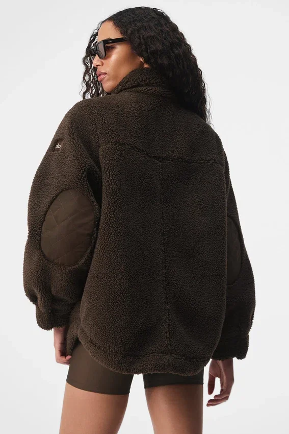 Kurtka typu shacket z lamówką z polaru Sherpa – kolor espresso