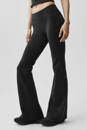 Legginsy Airbrush z niskim stanem i rozszerzanymi nogawkami – czarne
