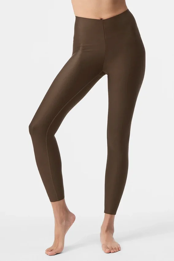 Legginsy Airlift Strength Extreme z bardzo wysokim stanem i długością 7/8 – kolor espresso