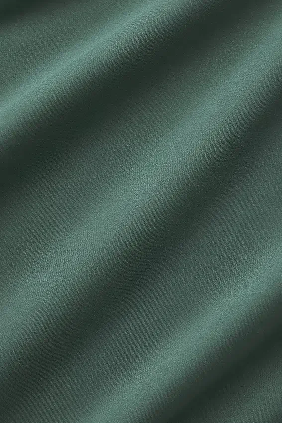 Legginsy Alo Softsculpt 7/8 z podwiniętymi nogawkami – kolor Clover Green