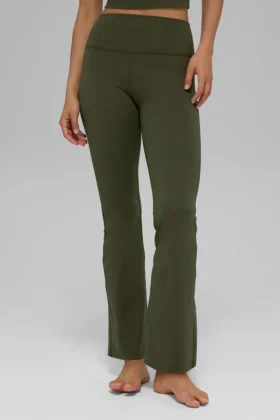 Legginsy Alo Softsculpt z High-Waist i rozszerzanymi nogawkami 7/8 – zielono-oliwkowe