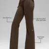 Legginsy Alo Softsculpt z podwiniętym dołem i rozszerzanymi nogawkami – Espresso