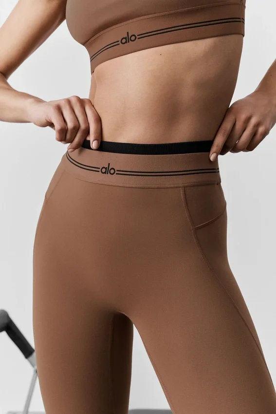 Legginsy „Better Together” z wysokim stanem i długością 7/8 z nadrukiem Airbrush – brązowy „Sun Kissed”/czarny