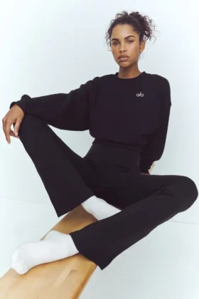 Legginsy High-Waist Airbrush z nogawkami typu bootcut o długości 7/8 – czarne