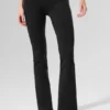 Legginsy High-Waist Airbrush z nogawkami typu bootcut o długości 7/8 – czarne
