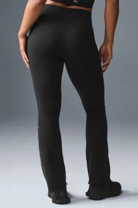 Legginsy High-Waist Airbrush z rozszerzanymi nogawkami – czarne