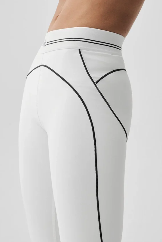 Legginsy High-Waist z nadrukiem „Heart Throb” wykonane techniką Airbrush – białe/czarne