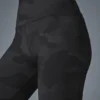 Legginsy Vapor w kamuflażu z wysokim stanem | Legginsy damskie