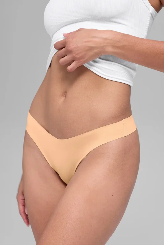 Niewidoczne stringi Airbrush – kolor szampański