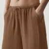 Półprzezroczyste High-Waist spodnie z prostymi nogawkami z kolekcji „Golden Hour” – kolor „Sun Kissed Brown”