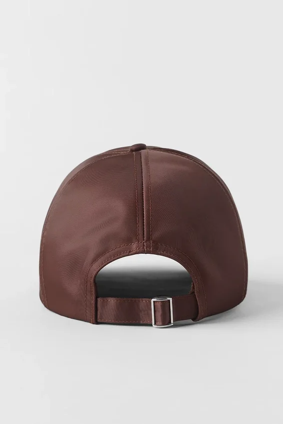 Satynowa czapka Off-Duty – Brownstone