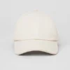 Satynowa czapka Off-Duty – kremowa