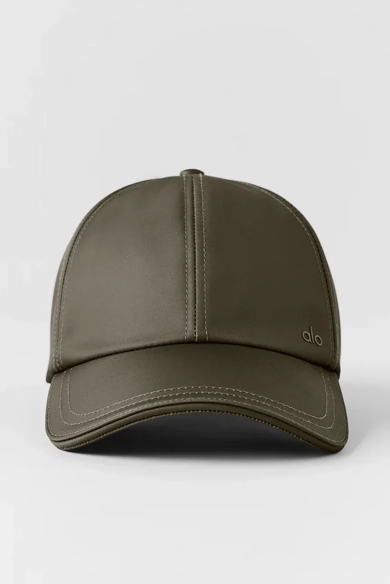Satynowa czapka Off-Duty – oliwkowa