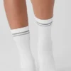 Skarpetki sportowe unisex z półwysoką cholewką – białe