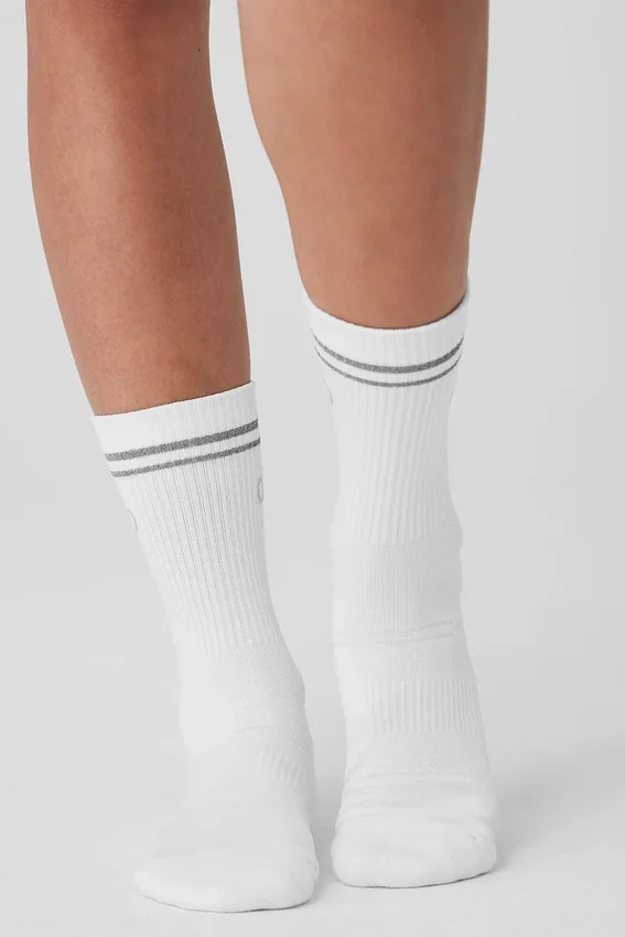 Skarpetki sportowe unisex z półwysoką cholewką – białe