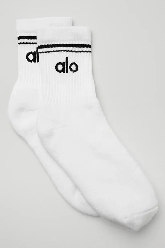 Skarpetki unisex typu „half-crew” w stylu retro – białe/czarne