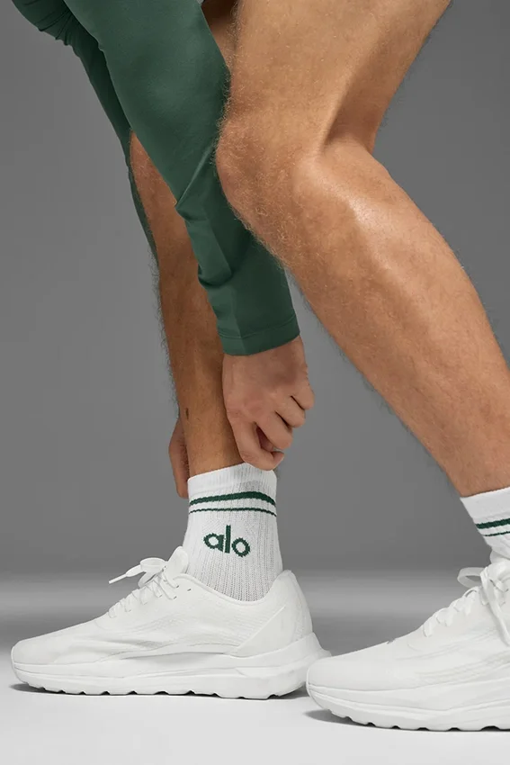 Skarpetki unisex typu „half-crew” w stylu retro – białe/zielone jak koniczyna