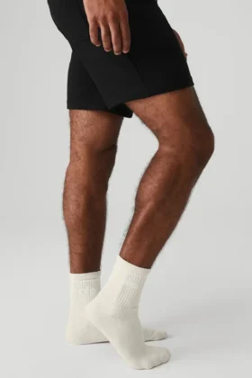 Skarpetki unisex typu half-crew w stylu retro – kolor kości/biały