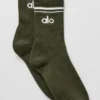 Skarpetki unisex typu „half-crew” w stylu retro – zielono-oliwkowe/białe