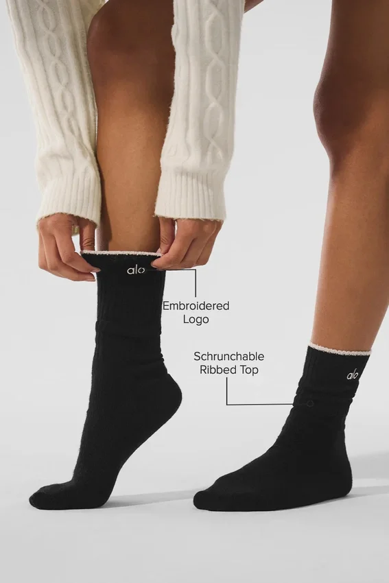 Skarpetki unisex z wełny i kaszmiru z lekkim matowym wykończeniem – czarne/kość słoniowa