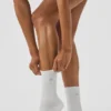 Skarpety unisex z niską cholewką w stonowanym stylu – białe