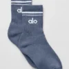 Skarpety unisex z półwysoką cholewką w stylu retro – kolor Bluestone/biały