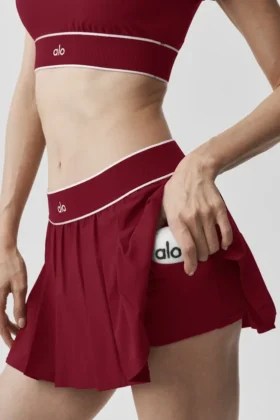 Spódnica tenisowa z niskim stanem „Amp It up” – kolor Summer Romance Red