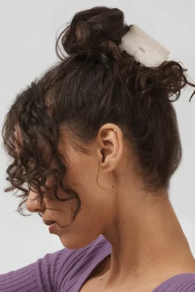 Spinka „Effortless Claw Clip” – biała perła