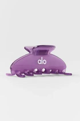 Spinka typu „claw” w stylu lat 90. – „Plum Kiss Clear”