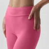 Spodnie capri Alo Softsculpt Shoreline – kolor Paradise Pink
