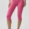 Spodnie capri Alo Softsculpt Shoreline – kolor Paradise Pink