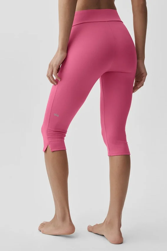 Spodnie capri Alo Softsculpt Shoreline – kolor Paradise Pink