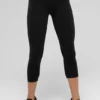 Spodnie capri Alo z High-Waist Airbrush i nadrukiem Airbrush | Legginsy damskie