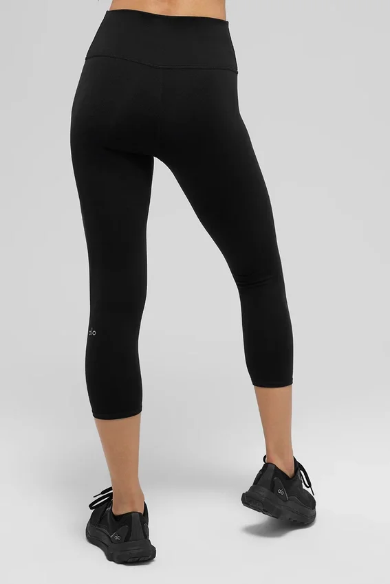 Spodnie capri Alo z High-Waist Airbrush i nadrukiem Airbrush | Legginsy damskie