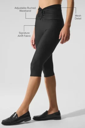 Spodnie capri „Divine” z High-Waist Airlift – czarne