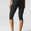 Spodnie capri „Divine” z High-Waist Airlift – czarne